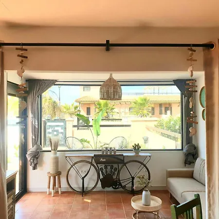 Wind Sheltered, Big Chill Out,3 Rooms,2 Bath