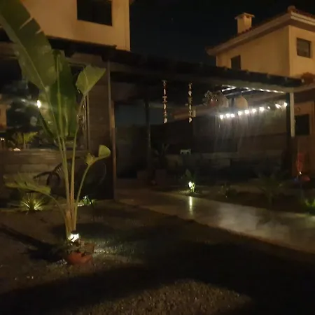 Wind Sheltered, Big Chill Out,3 Rooms,2 Bath Majanicho