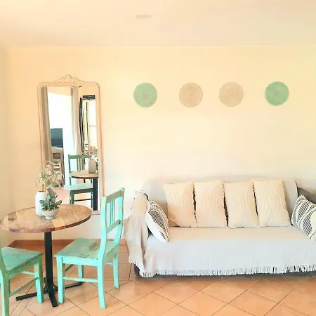 Prázdninový dům Wind Sheltered, Big Chill Out,3 Rooms,2 Bath Majanicho