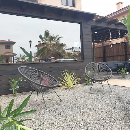 Wind Sheltered, Big Chill Out,3 Rooms,2 Bath *